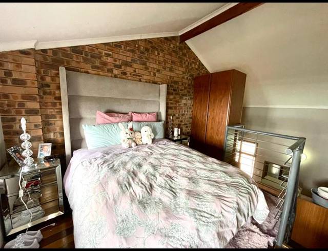 1 BEDROOM APARTMENT FOR SALE IN DASSIE RAND